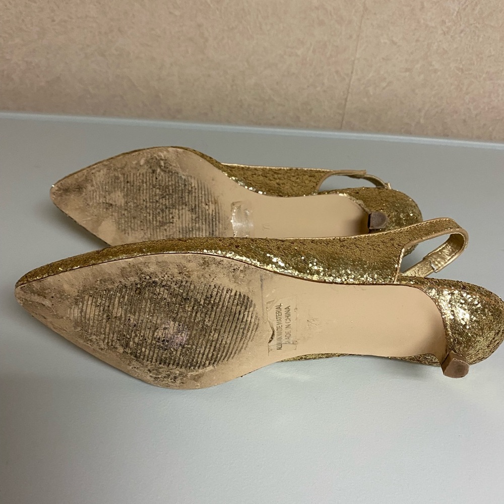 Heels - Picture 3 of 3